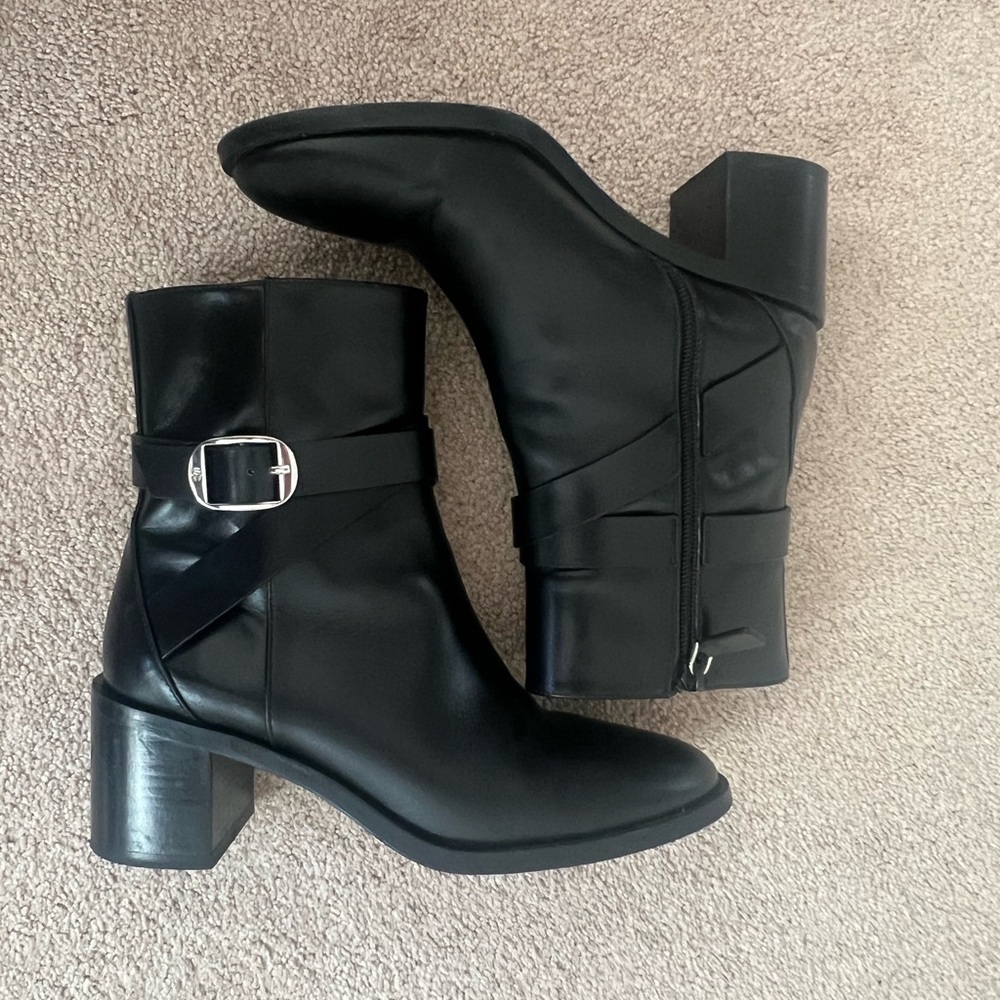 Stuart Weitzman Esme Ankle Boot - Picture 2 of 6
